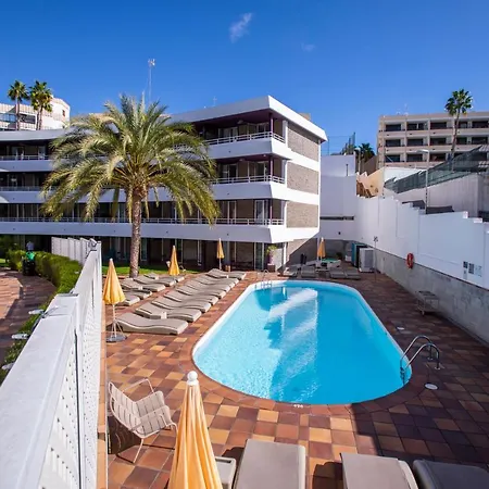 Jacarandas * 普拉亚戴尔雷安格莱斯