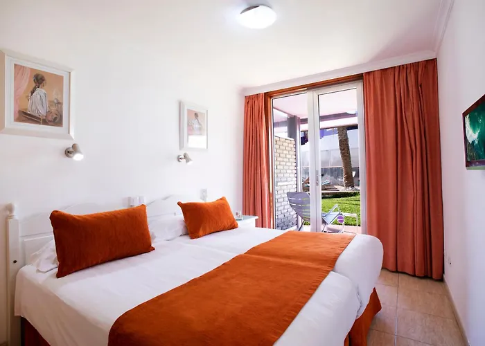 Jacarandas Apartment *